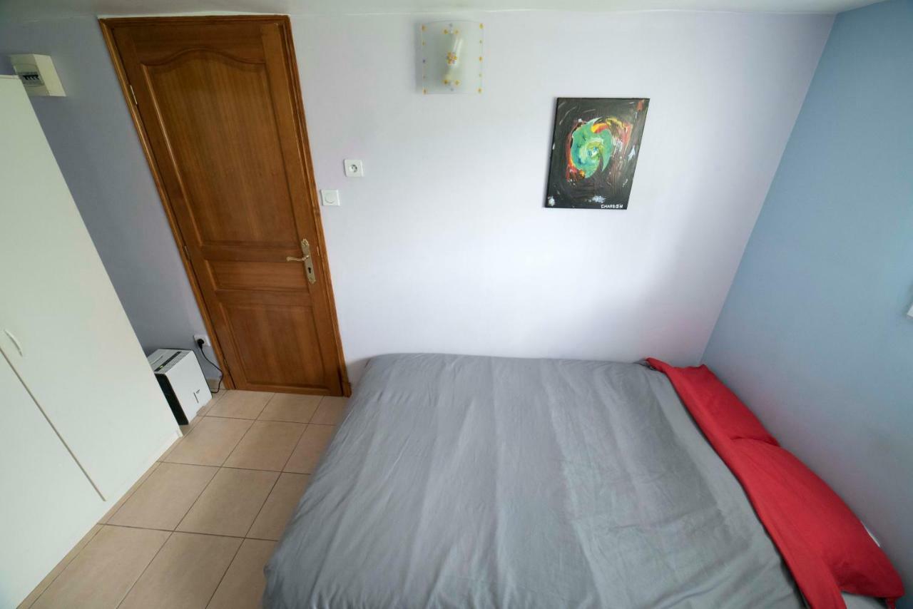 Charmant Studio Equipe Proche Paris Et Versailles Chaville Exterior foto